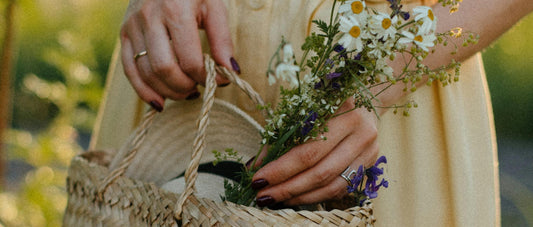 When Words Fall Short: Send Flowers to Say โIโm Hereโ
