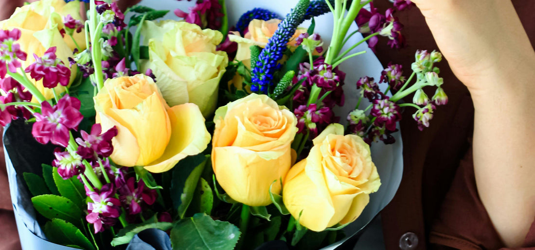 Luxury Roses for Celebrating Achievements and Congratulations