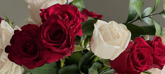 Why Christmas Is the Perfect Time to Send a Bouquet to Someone You Miss