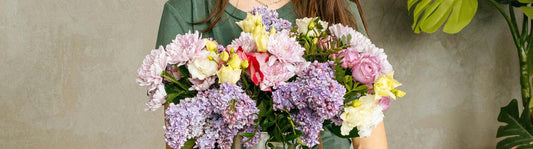 Small Ways to Show Love with Flowers