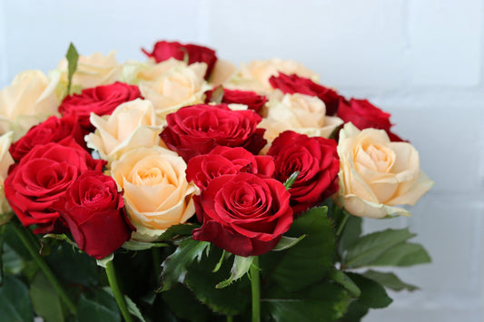 Spring Is the Perfect Time to Surprise Someone With Flowers