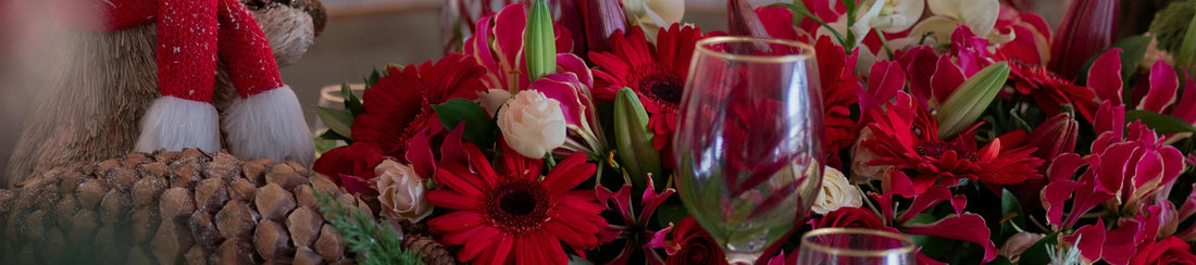 DIY Holiday Flower Centerpieces: Simple Ideas for Festive Tablescapes