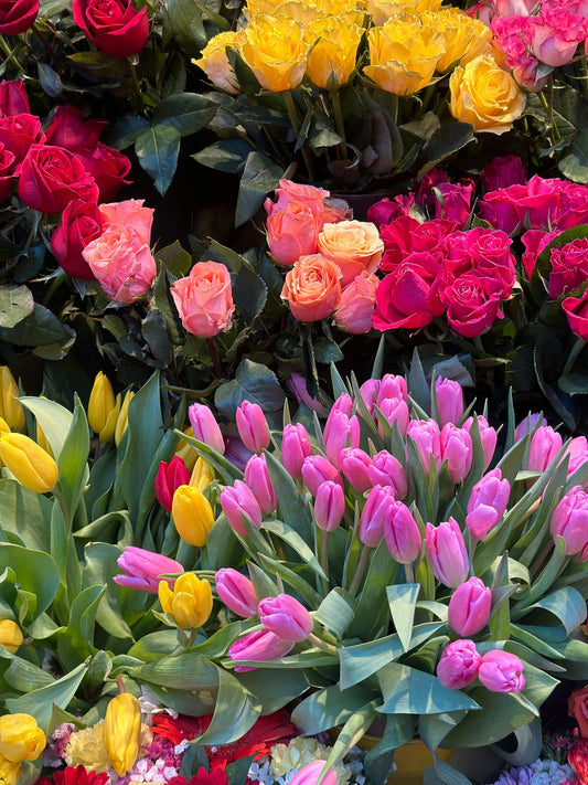 Do Flowers Sleep? What Your Bouquets Do Overnight